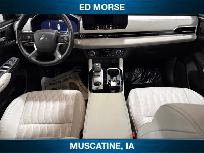 2025 Mitsubishi Outlander SEL