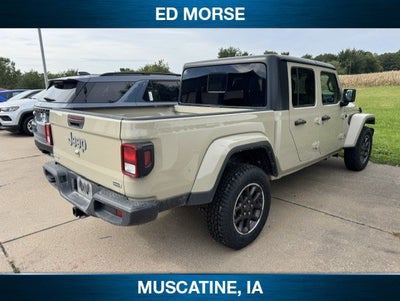 2022 Jeep Gladiator Overland