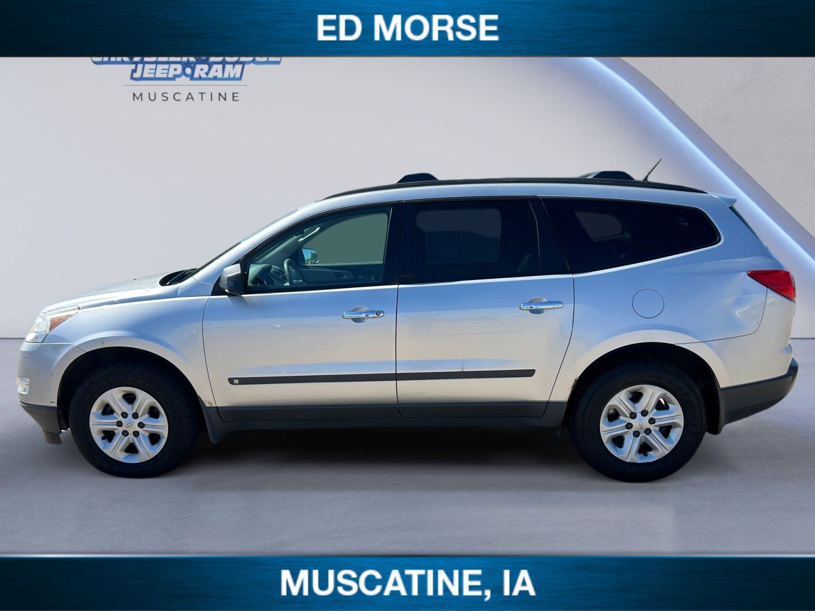 Used 2010 Chevrolet Traverse LS with VIN 1GNLREED4AS141341 for sale in Muscatine, IA