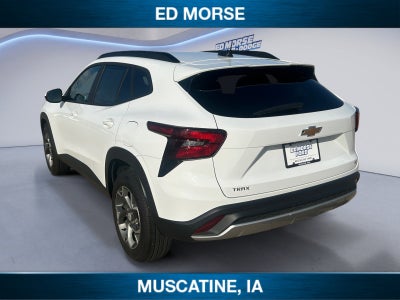 2025 Chevrolet Trax FWD LT