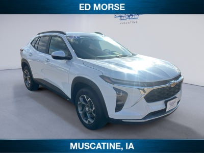 2025 Chevrolet Trax FWD LT