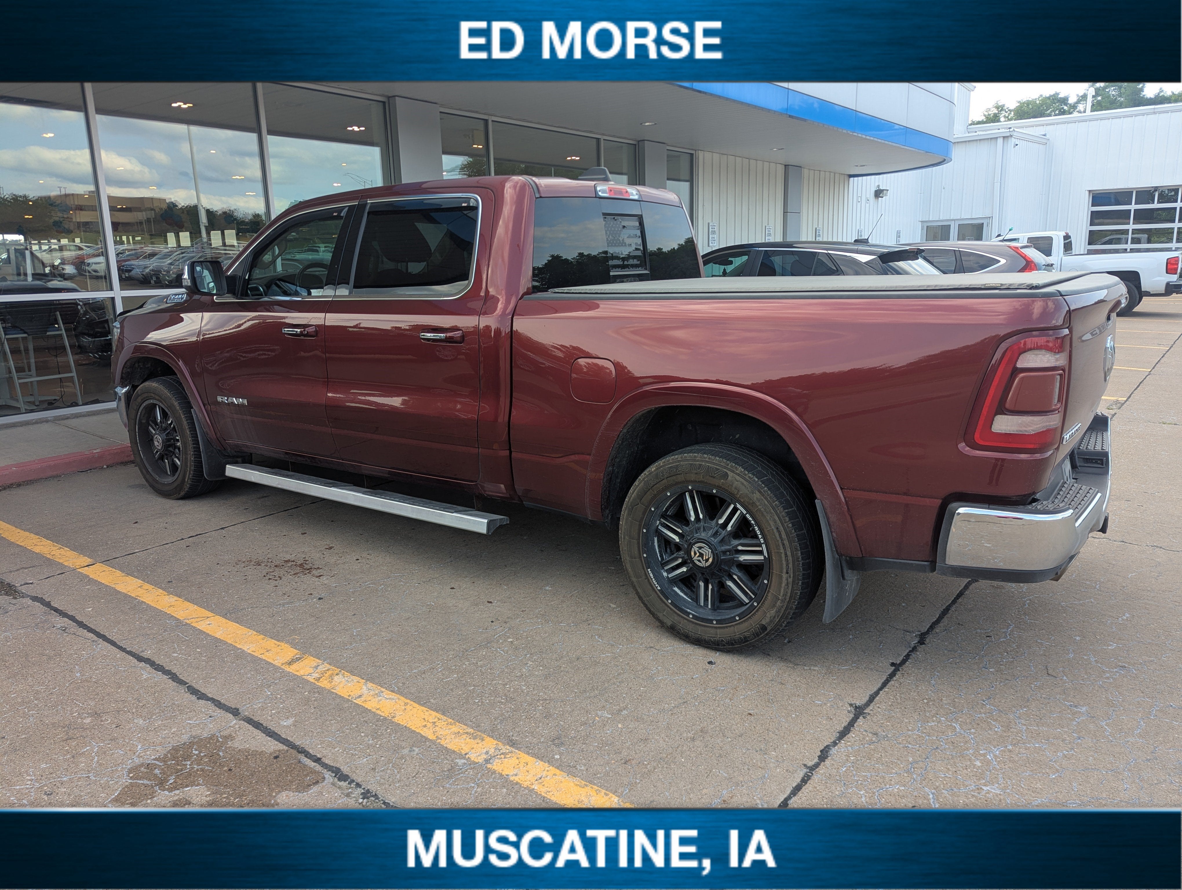 2020 RAM 1500 Laramie Crew Cab 4x4 6'4" Box