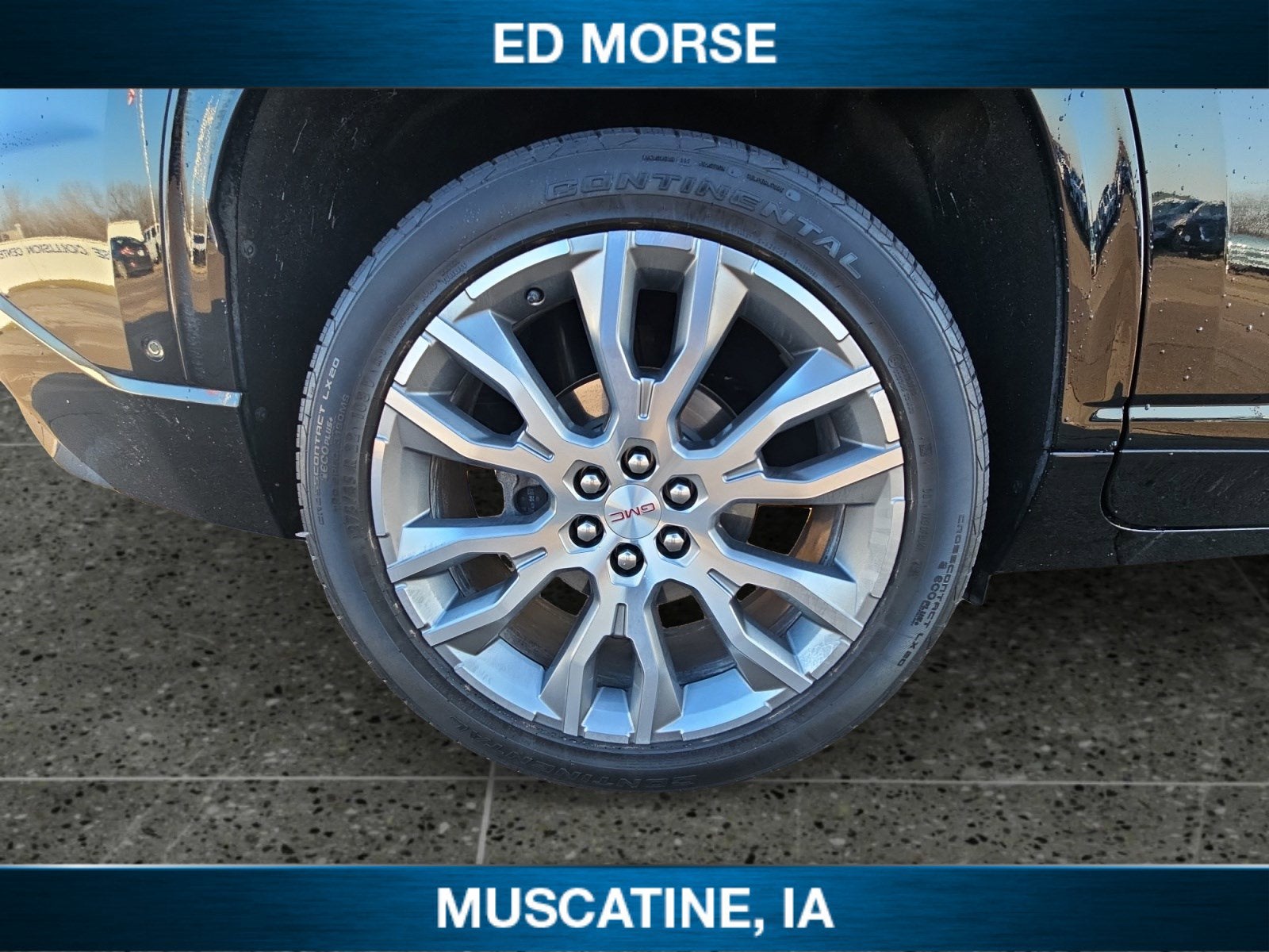 2025 GMC Acadia Denali