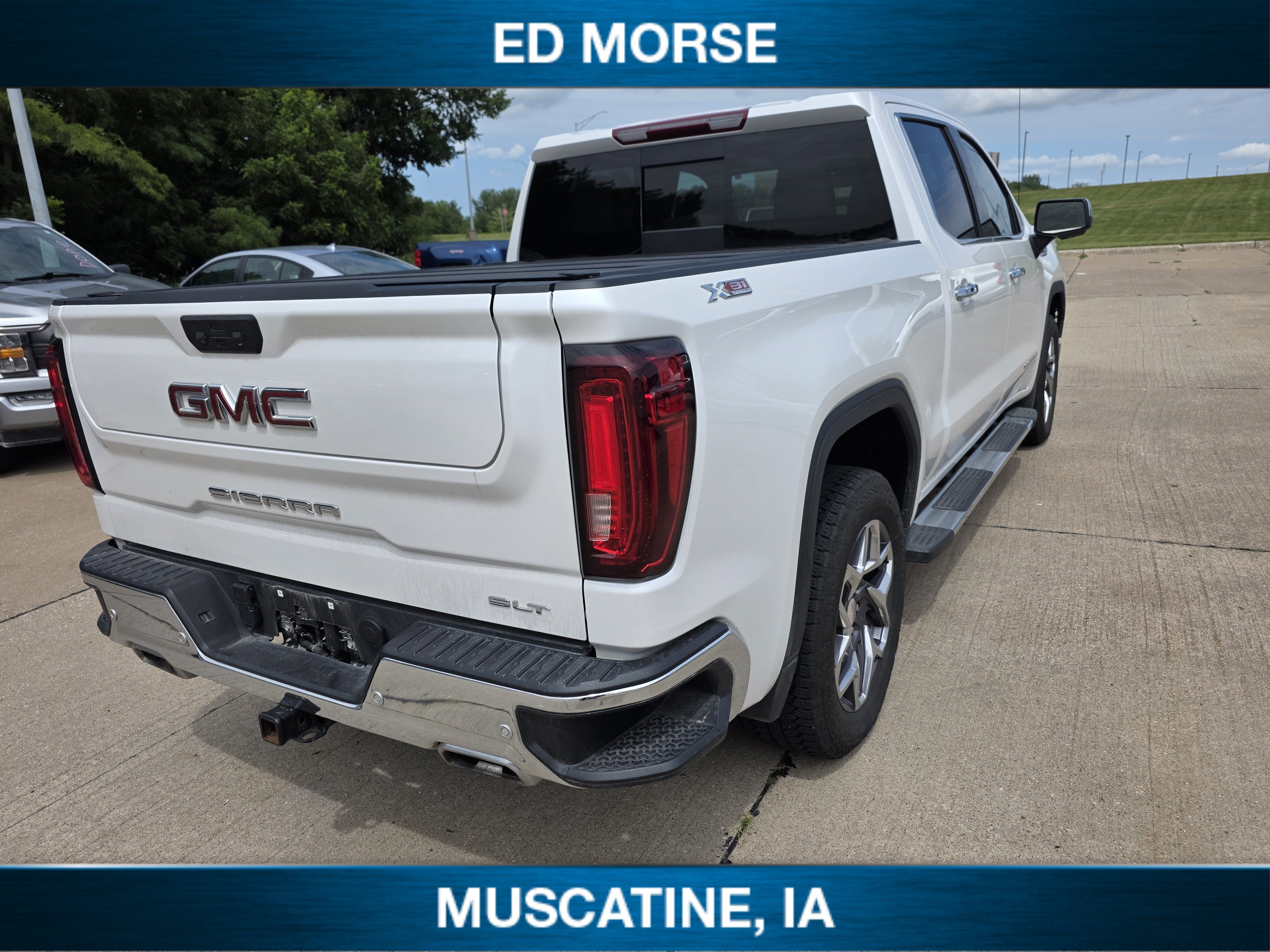 2024 GMC Sierra 1500 SLT