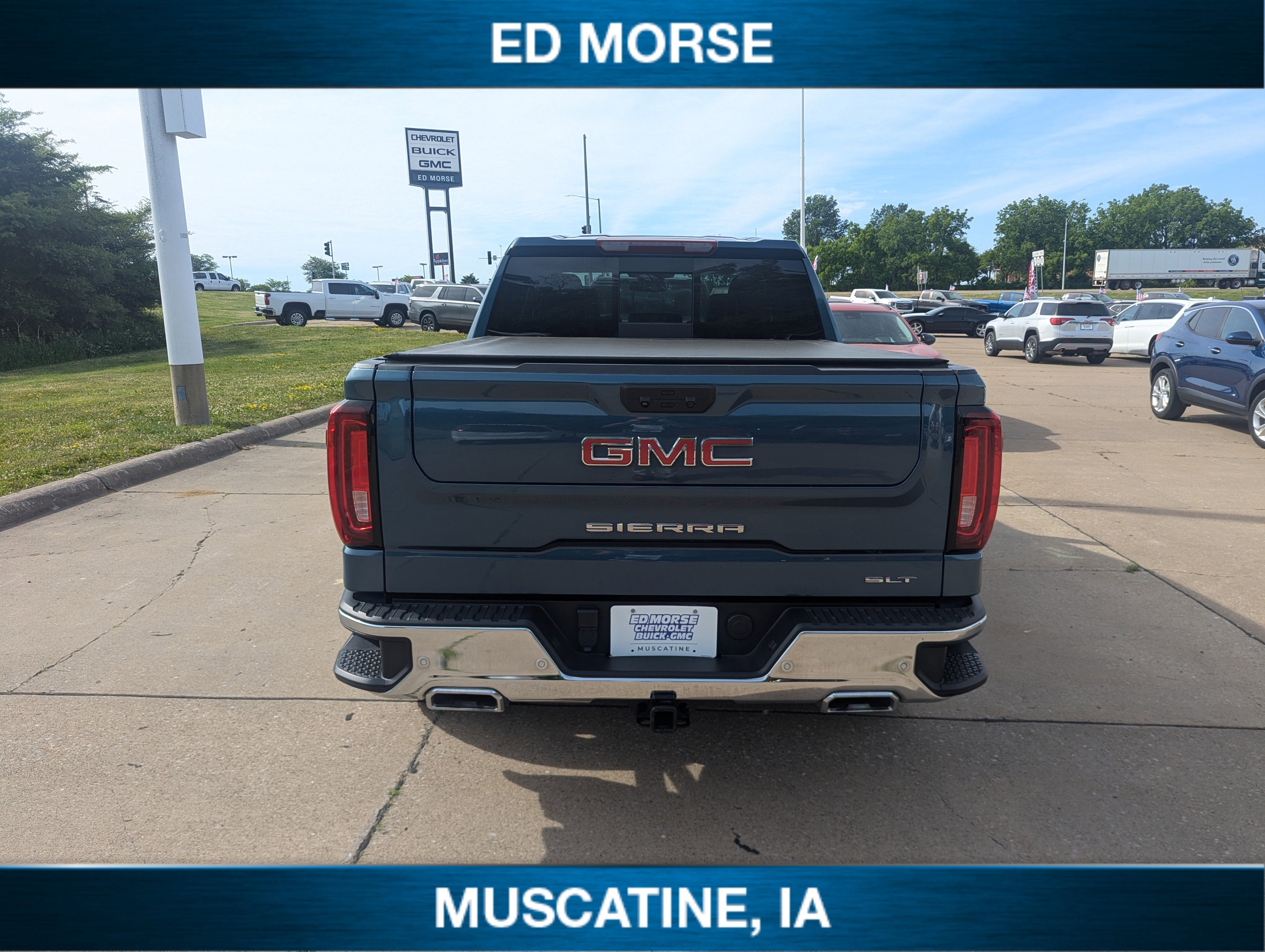 2024 GMC Sierra 1500 SLT